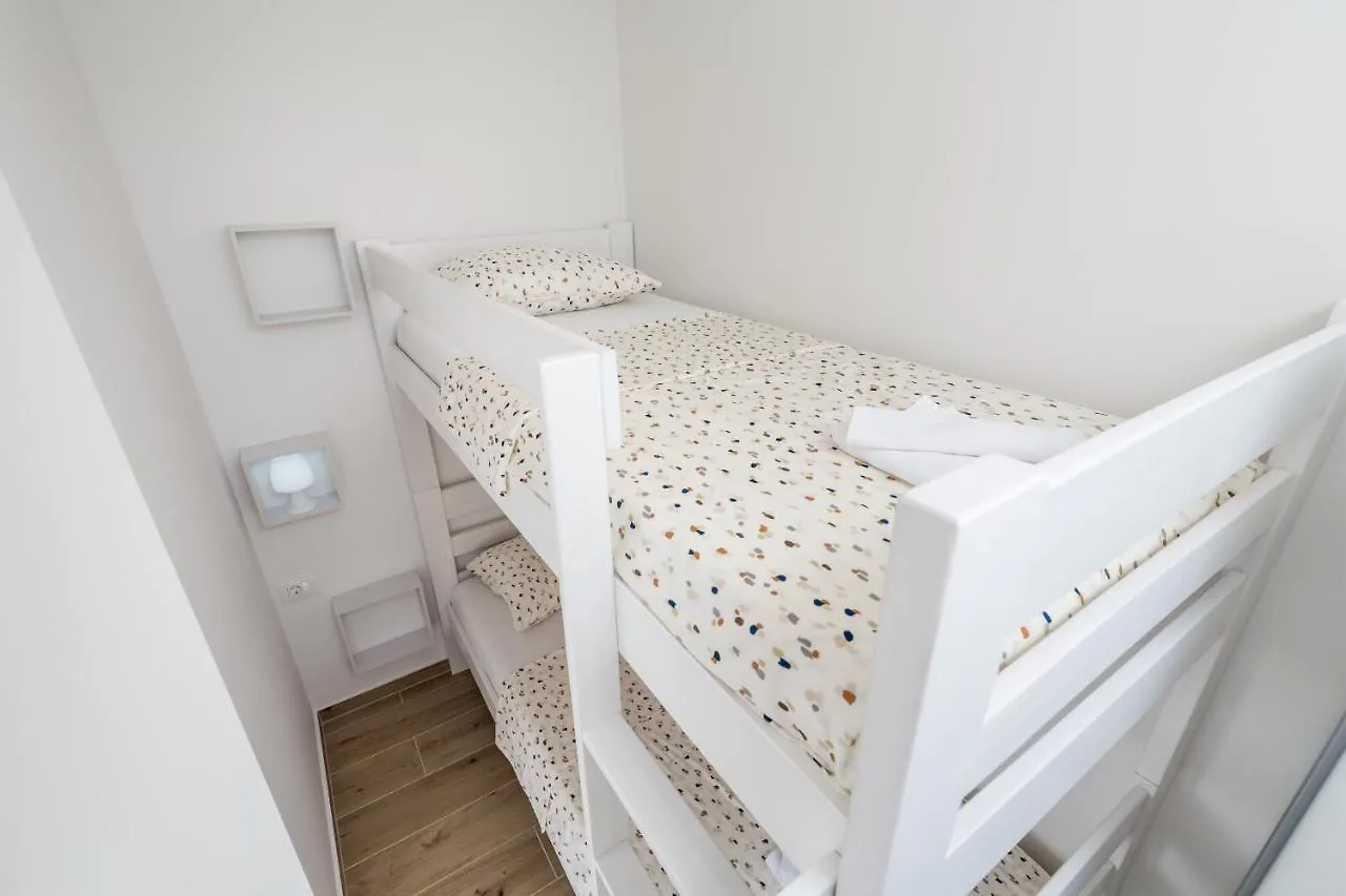 Villa Eva - Apartment Royal Jadranovo