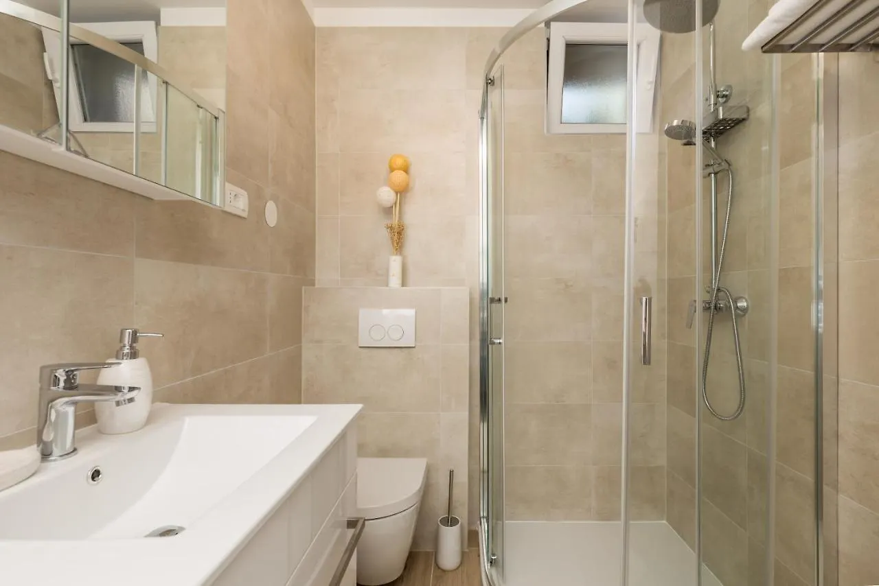 Villa Eva - Apartment Royal Jadranovo