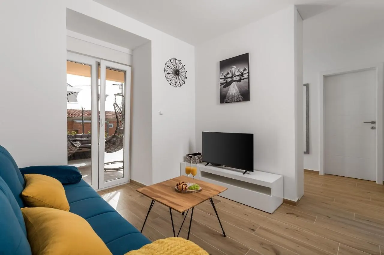 Villa Eva - Apartment Royal Jadranovo