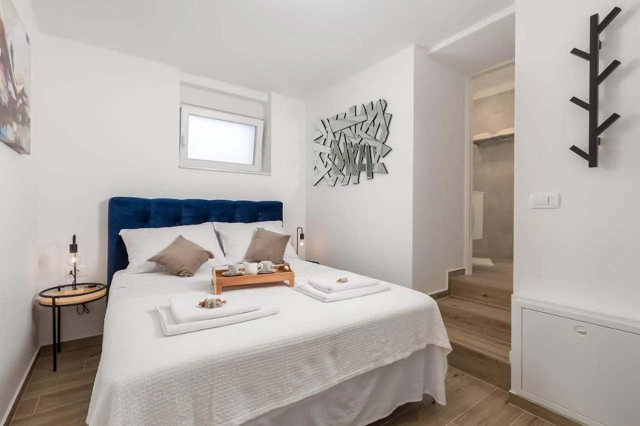 Villa Eva - Apartment Royal Jadranovo